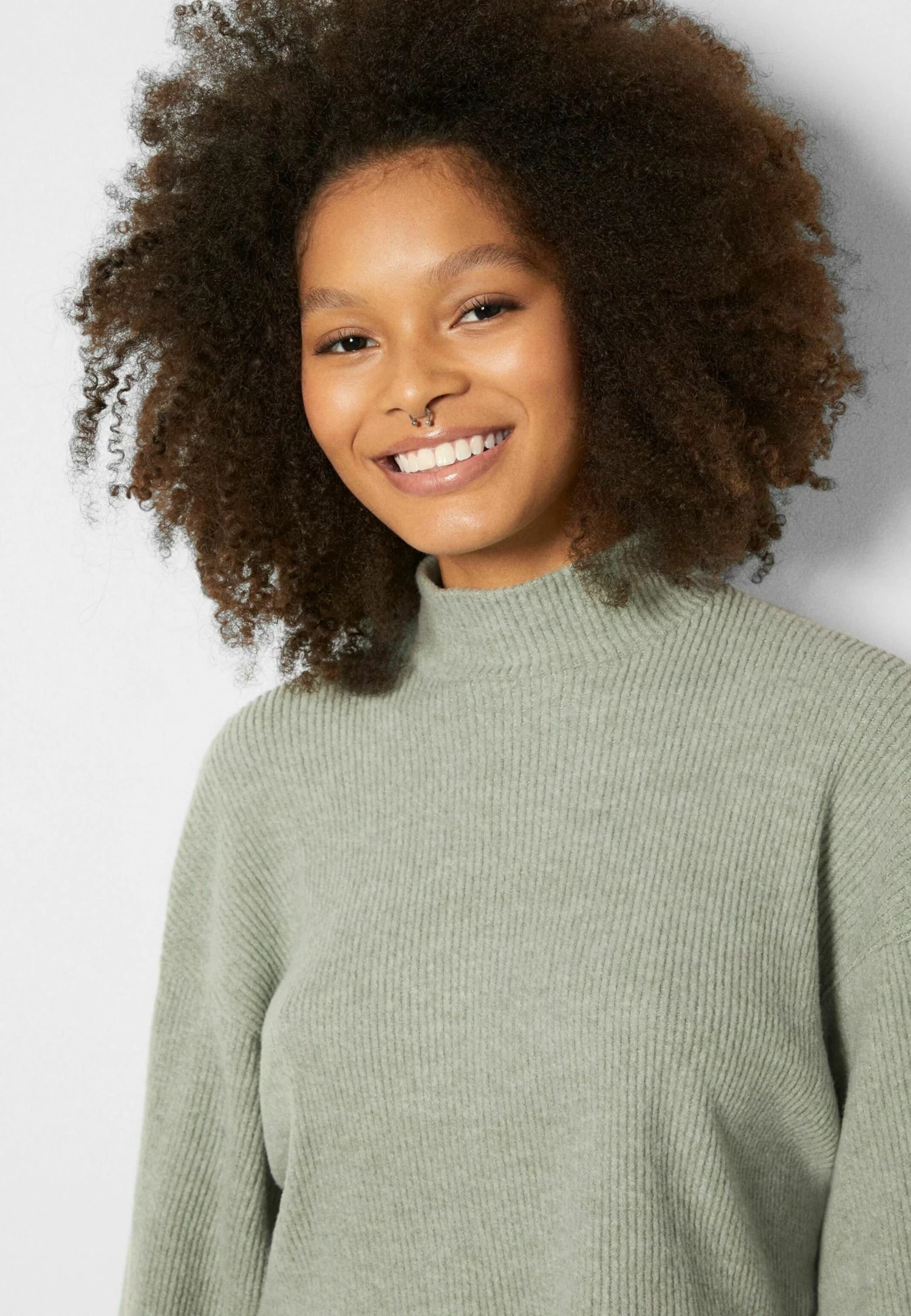 BERSHKA Long Sleeve High Neck 07788831 - Trui - Evergreen 4 BERSHKA Long Sleeve High Neck 07788831 - Trui - Evergreen - Afbeelding 4