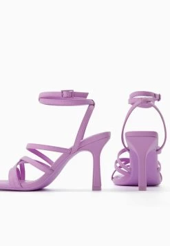 BERSHKA High-Heel With Ankle Strap- Sandalen - Purple -Bershka 01d4a3a0a79e4335abdca9dd39cca7bb