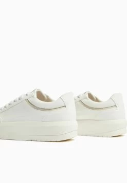BERSHKA Sneakers Laag - White 11 BERSHKA Sneakers Laag - White -Bershka 03414b277d704137bb218acc45d611ab