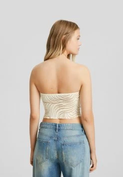 BERSHKA Rustic Blonde Bandeau - Blouse - White 8 BERSHKA Rustic Blonde Bandeau - Blouse - White -Bershka 03ba66475a564eb0a3a0f796531f8220
