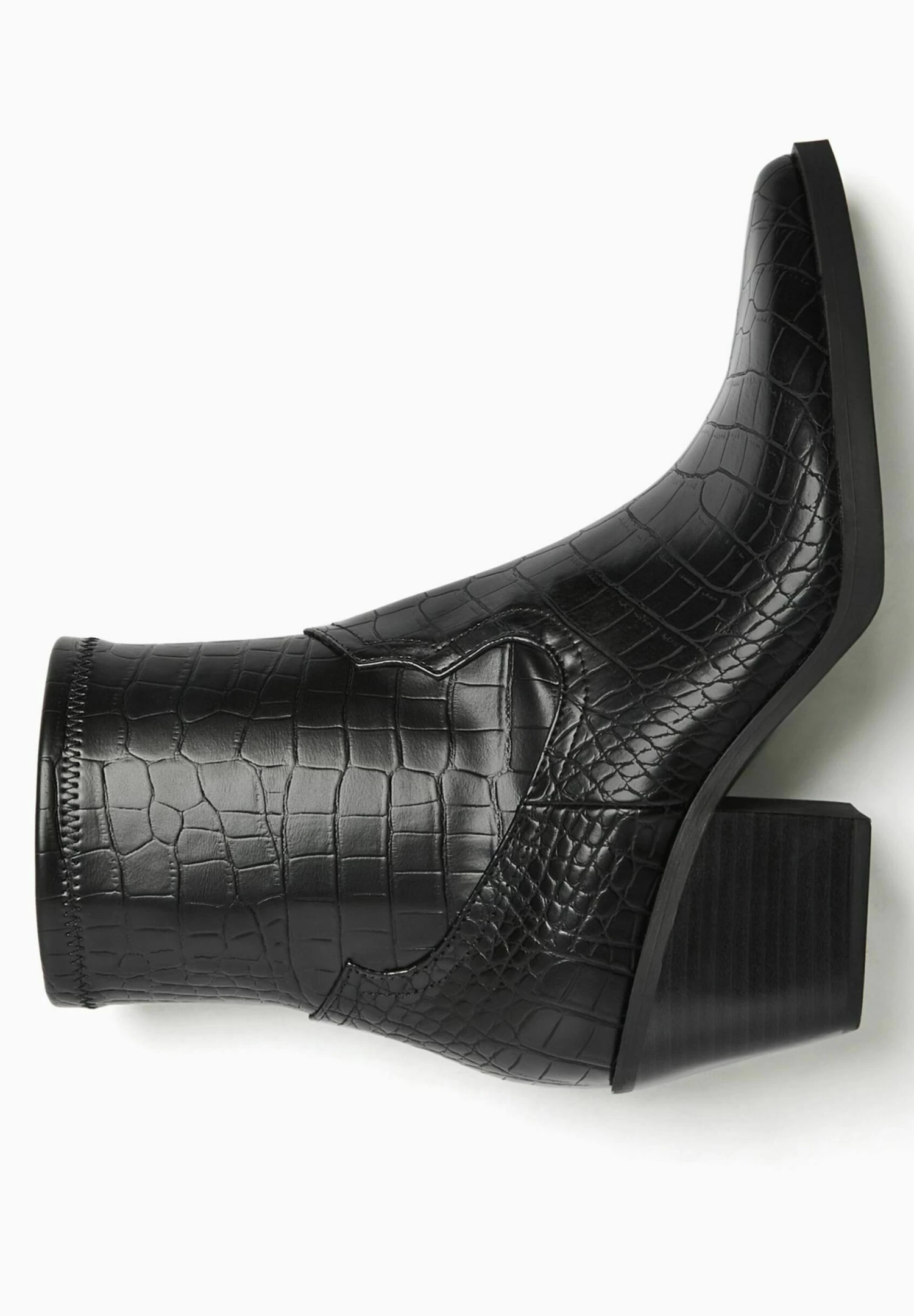 BERSHKA Embossed Animal Print 11122160 - Korte Laarzen - Black 6 BERSHKA Embossed Animal Print 11122160 - Korte Laarzen - Black - Afbeelding 6