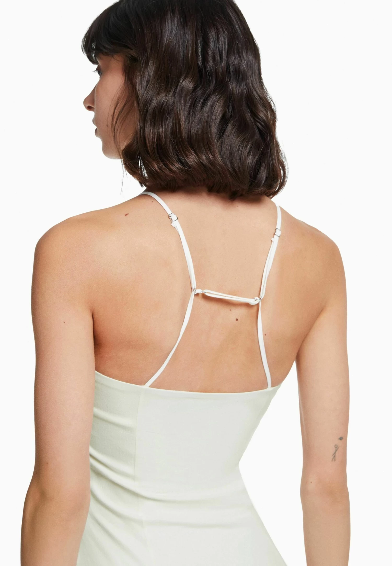 BERSHKA Fitted Blend Mini Halter - Etui-Jurk - White 4 BERSHKA Fitted Blend Mini Halter - Etui-Jurk - White - Afbeelding 4