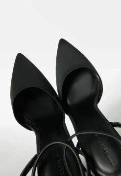 BERSHKA Hoge Hakken - Black 11 BERSHKA Hoge Hakken - Black -Bershka 05cfe8e5b9074a31bd2414b083d52ebe