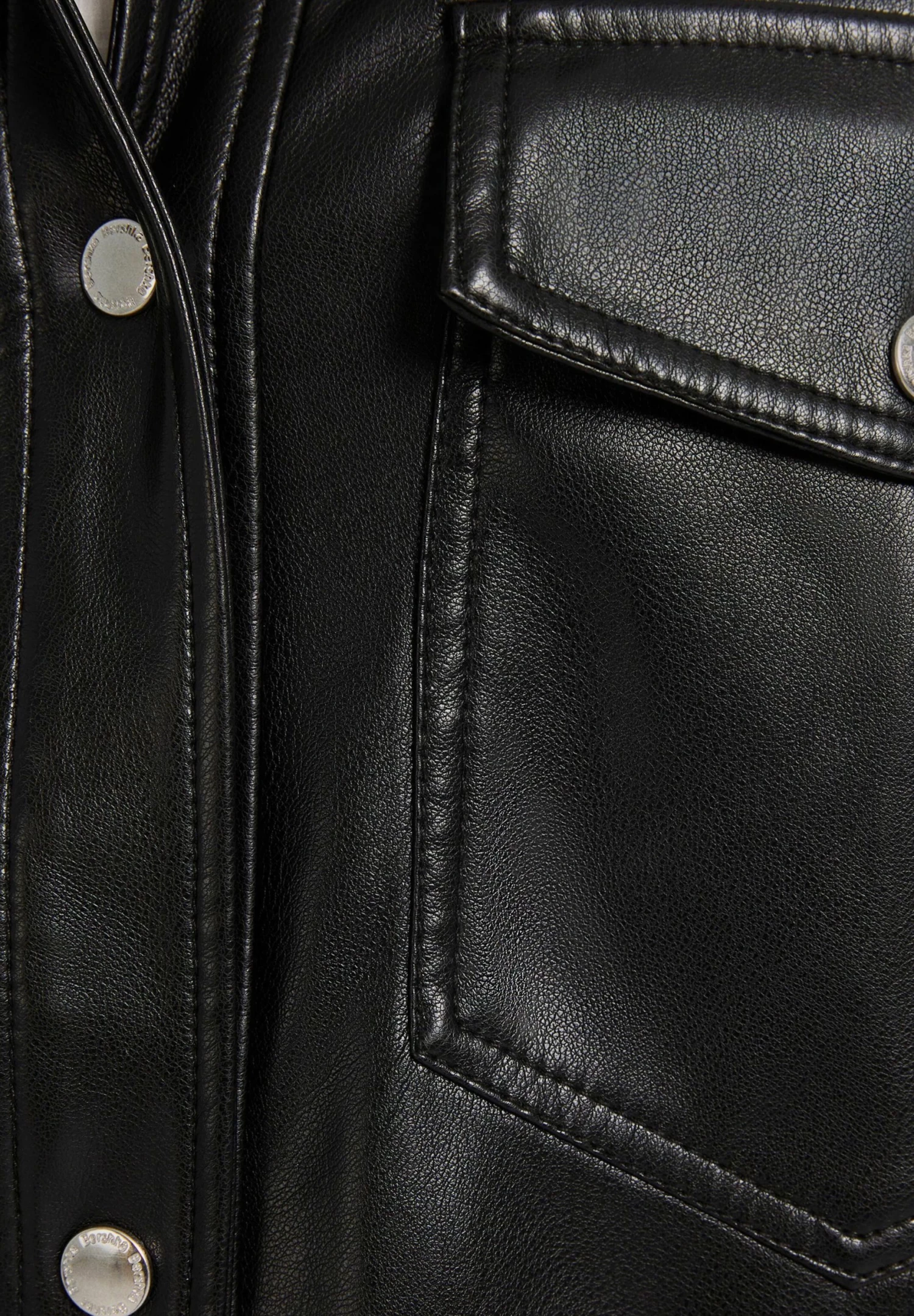 BERSHKA Imitatieleren Jas - Black 6 BERSHKA Imitatieleren Jas - Black - Afbeelding 6