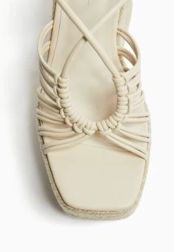 BERSHKA Sandalen Met Hoge Hak - Beige -Bershka 087cd26cf3a14a72a1c4f780d5ebcdae