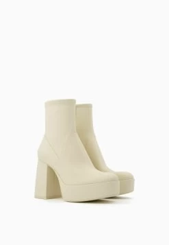 BERSHKA Enkellaarsjes Met Plateauzool - Sand 9 BERSHKA Enkellaarsjes Met Plateauzool - Sand -Bershka 0962a6110dda45f6bcb1fdc20d06b8bf