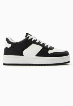 BERSHKA Contrast - Sneakers Laag - Black -Bershka 0a6288d18c4a444cb922080c2a5341c8