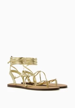 BERSHKA Teensandalen - Gold Coloured -Bershka 0e0c3de54b40436180a2d87af5f5cb7e
