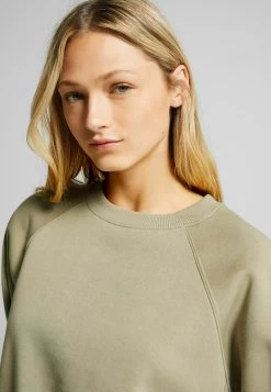 BERSHKA Raglan Sleeve - Sweater - Sand 9 BERSHKA Raglan Sleeve - Sweater - Sand -Bershka 10aed7366022481d88d45e54f4700359