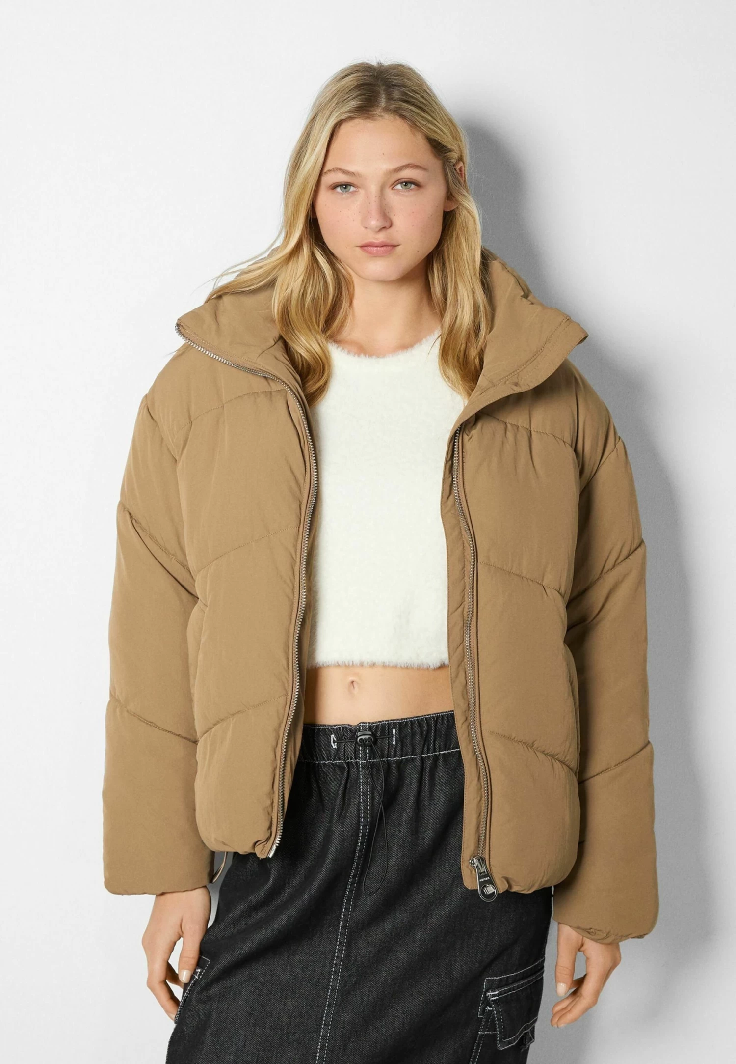 BERSHKA Oversize- Winterjas - Beige 1 BERSHKA Oversize- Winterjas - Beige