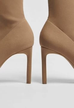 BERSHKA Fitted- Korte Laarzen - Sand -Bershka 132bae26c2a54cb0b44f966398ba347d