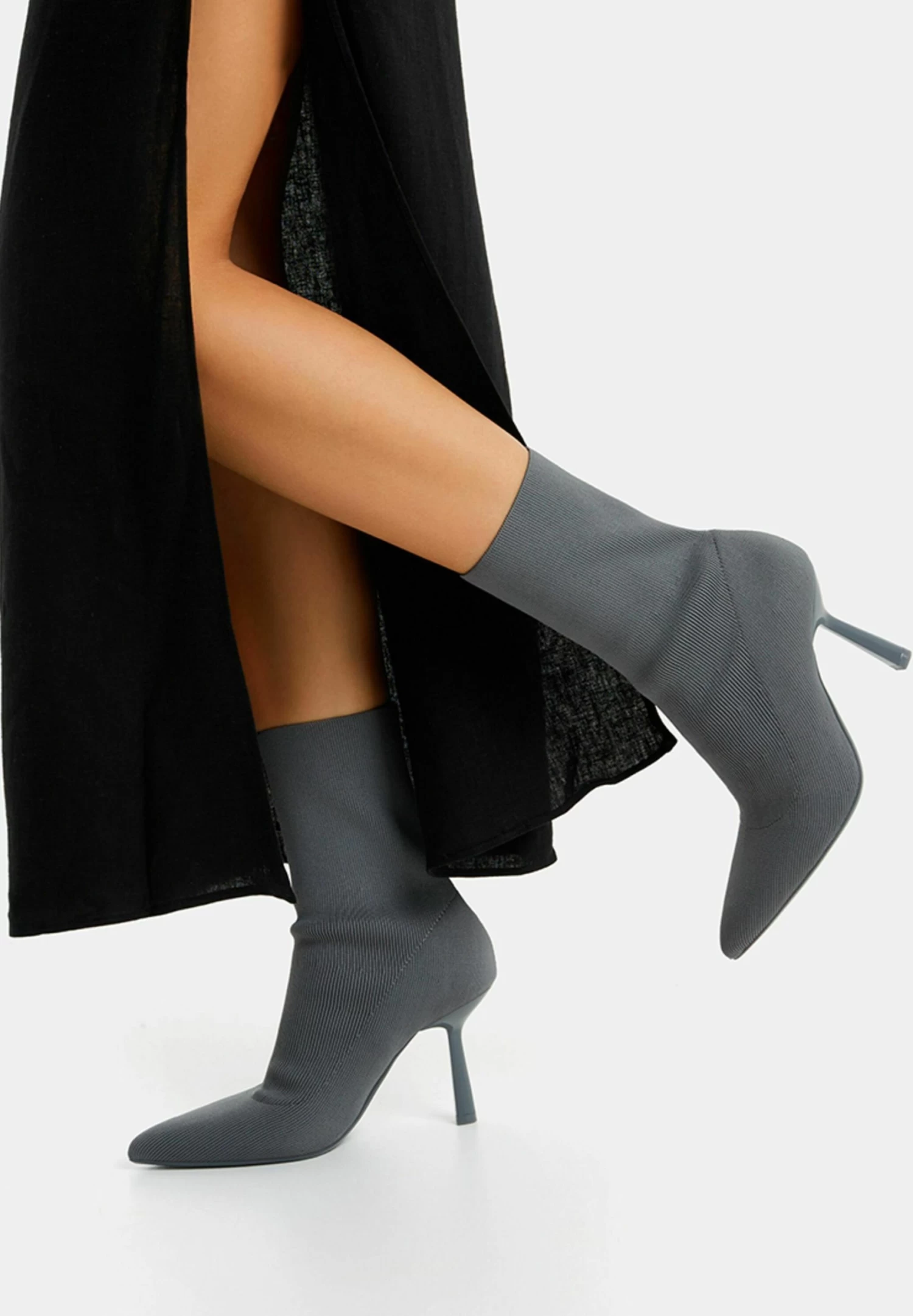 BERSHKA Fitted - Korte Laarzen - Grey 1 BERSHKA Fitted - Korte Laarzen - Grey