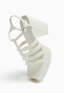 BERSHKA Sandalen Met Hoge Hak - White 10 BERSHKA Sandalen Met Hoge Hak - White -Bershka 1b0f6bf052a14d6e812794e0c6fdda09