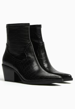 BERSHKA Embossed Animal Print 11122160 - Korte Laarzen - Black 9 BERSHKA Embossed Animal Print 11122160 - Korte Laarzen - Black -Bershka 1c78b83368fa4fd0886dfe4acfee63e3