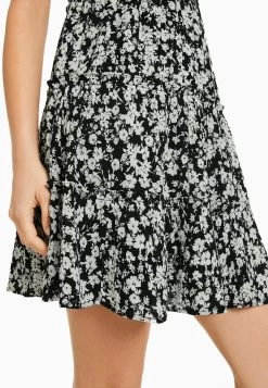 BERSHKA Strappy Ruffled - Mini - Jurk - Black 9 BERSHKA Strappy Ruffled - Mini - Jurk - Black -Bershka 1e753cf5ce1a48409053d38a4213b0f4