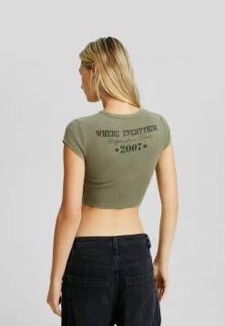 BERSHKA T-Shirt Print - Khaki -Bershka 21a29f305d5e409b8c8fb59ff12c54e6