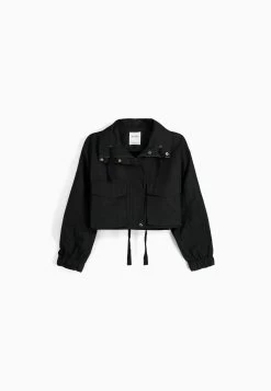 BERSHKA Effect Short - Lichte Jas - Black -Bershka 228b9c5e1b0742d396a26782b8968f97