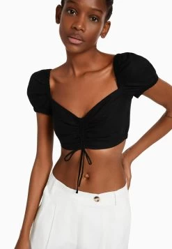 BERSHKA Short Sleeve With Gathered Detail-Crop - Blouse - Black -Bershka 24bf4c16d3394791ba55656c49813ac7