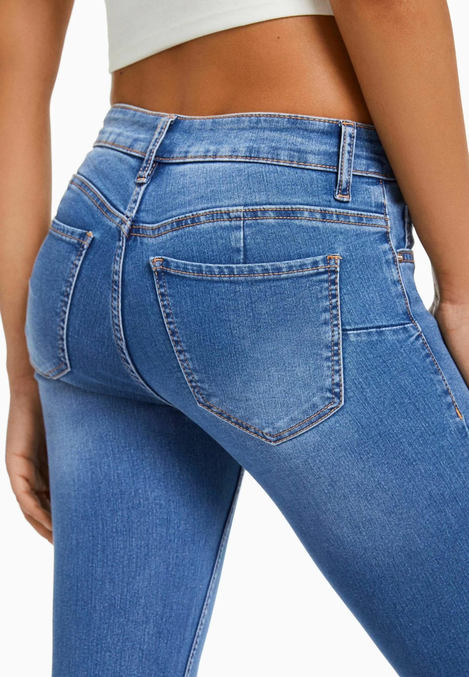 BERSHKA Push-Up - Jeans Skinny Fit - Light Blue Denim 4 BERSHKA Push-Up - Jeans Skinny Fit - Light Blue Denim - Afbeelding 4