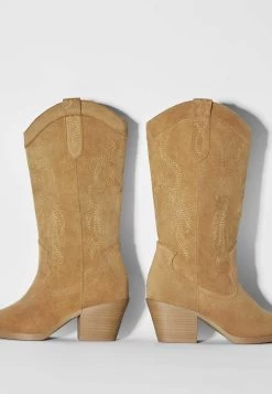 BERSHKA Heeled 11033160 - Cowboy-/Bikerlaarzen - Sand -Bershka 24fcdaa985da49caaf90df66d6f8c44c