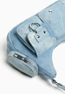 BERSHKA Multipocket - Shoulder - Handtas - Dark Blue -Bershka 27a5b573013a44d9b6662a185fd235d7