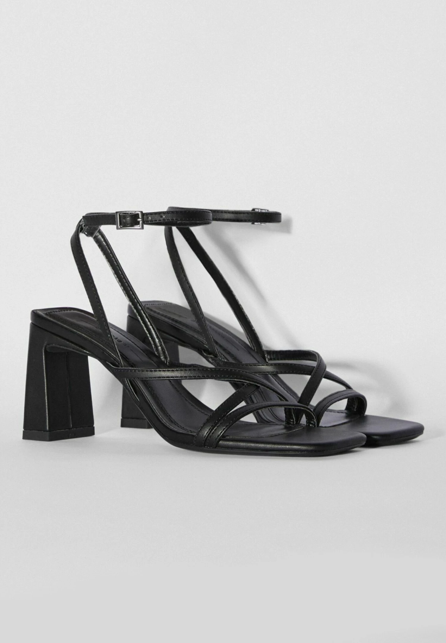 BERSHKA With Ankle Strap - Sandalen - Black 3 BERSHKA With Ankle Strap - Sandalen - Black - Afbeelding 3