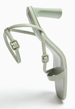 BERSHKA With Ankle Strap - Strappy 11720160 - Sandalen - Khaki -Bershka 283cc8dd26254bd0a1be523fe84f958a