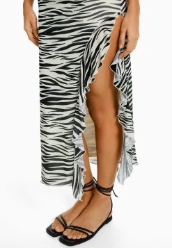 BERSHKA Ruffled Straps Midi- Jurk - Black 8 BERSHKA Ruffled Straps Midi- Jurk - Black -Bershka 293faed342194b71bfb4f7e3adf3d1e0