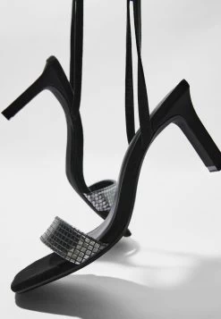 BERSHKA Ankle Strap Metallic Vamp - Sandalen Met Hoge Hak - Black -Bershka 2ac46d2c40ca4b1182b6514c00f9b507