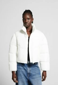 BERSHKA Puffer - Winterjas - White