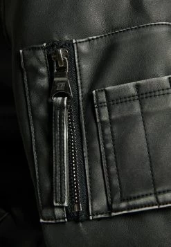 BERSHKA Distressed - Imitatieleren Jas - Black 11 BERSHKA Distressed - Imitatieleren Jas - Black -Bershka 2b327a56d067408a85dcd97b52d0e60f