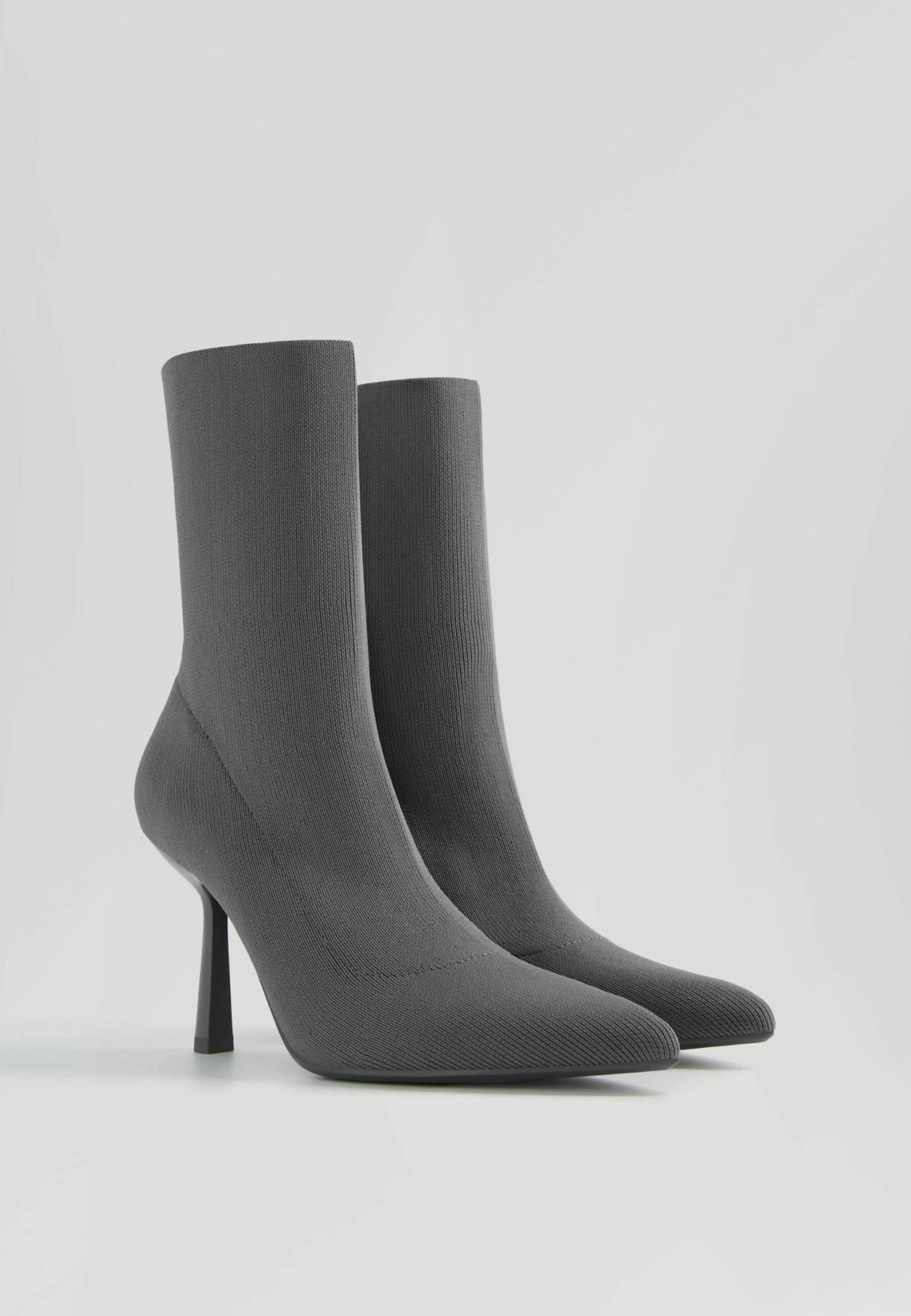 BERSHKA Fitted - Korte Laarzen - Grey 3 BERSHKA Fitted - Korte Laarzen - Grey - Afbeelding 3