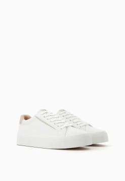 BERSHKA Contrast Studded - Sneakers Laag - White -Bershka 2c6a522b6a564995901fa71e2f32ebac
