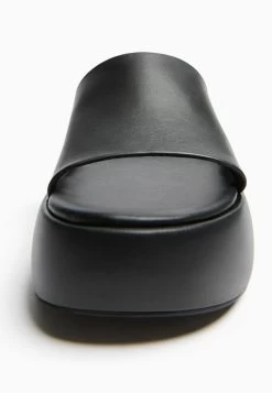 BERSHKA Platform - Muiltjes - Black -Bershka 2e1a639076544e0c9c796359c721e123