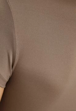 BERSHKA Long Short Sleeve- Maxi-Jurk - Camel 9 BERSHKA Long Short Sleeve- Maxi-Jurk - Camel -Bershka 2f018f38152f415caa05b47ea45e72c2