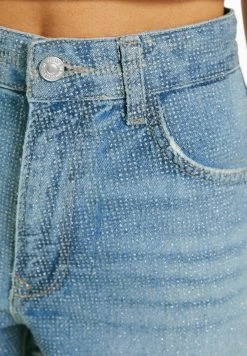 BERSHKA Ripped Shiny - Jeansshort - Light Blue Denim -Bershka 2fcda3facfb54843946da8336b264ead