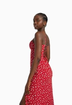 BERSHKA Strappy Floral - Midi - Jurk - Red 9 BERSHKA Strappy Floral - Midi - Jurk - Red -Bershka 323262aea43245e2a6e7ba7907a5be65