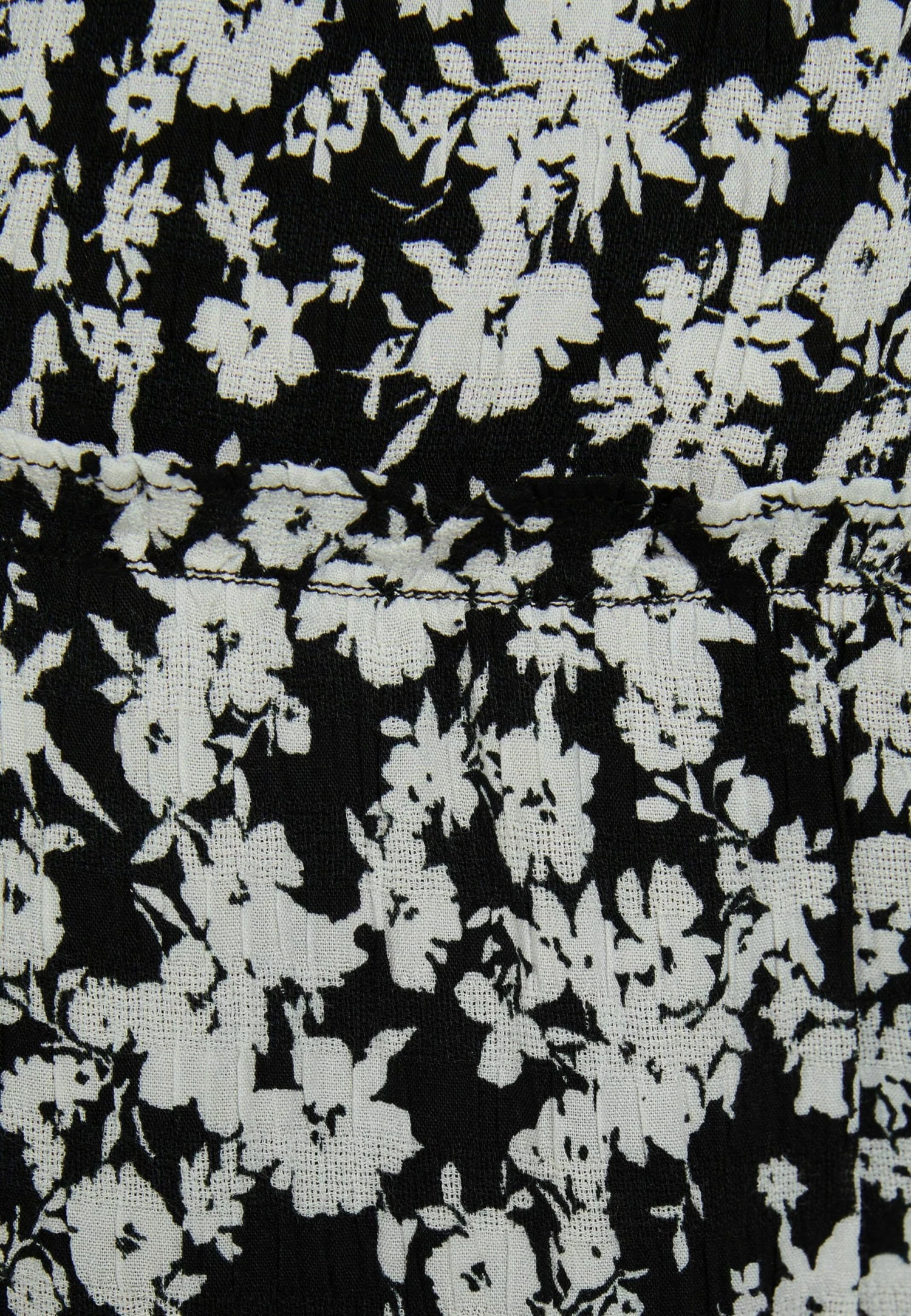 BERSHKA Strappy Ruffled - Mini - Jurk - Black 6 BERSHKA Strappy Ruffled - Mini - Jurk - Black - Afbeelding 6