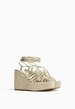 BERSHKA Sandalen Met Hoge Hak - Gold Coloured -Bershka 35b617ae42ce4d779734279af7675376