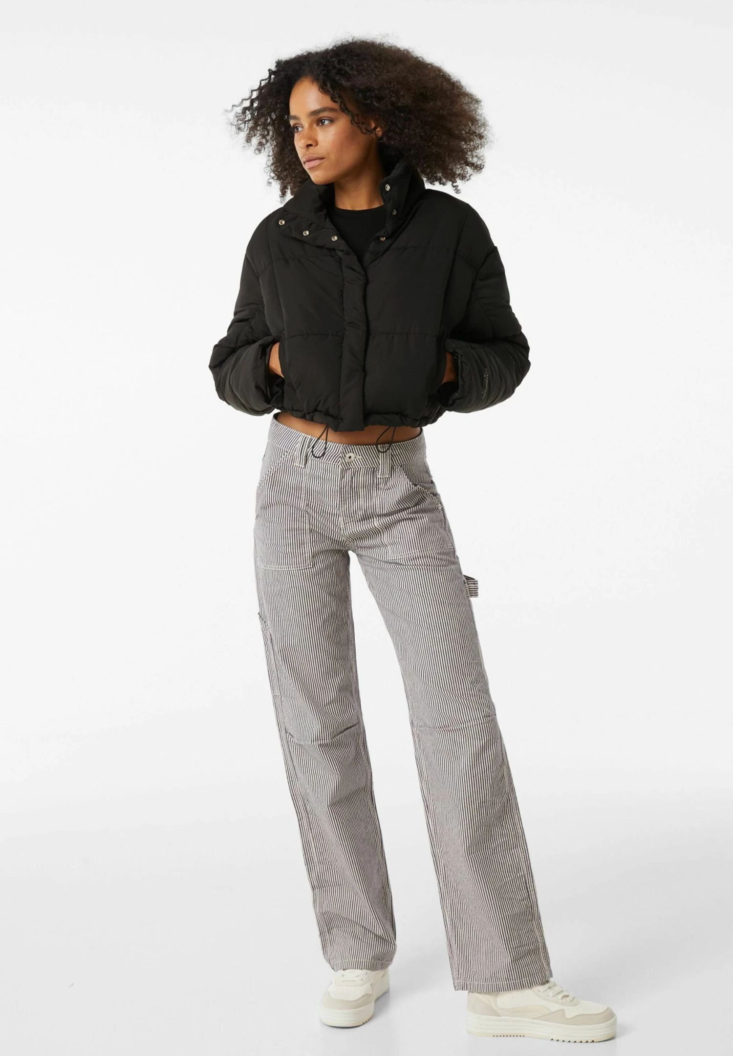 BERSHKA Short Puffer- Winterjas - Black 2 BERSHKA Short Puffer- Winterjas - Black - Afbeelding 2