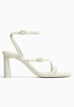 BERSHKA With Ankle Strap - Strappy 11720160 - Sandalen - White 13 BERSHKA With Ankle Strap - Strappy 11720160 - Sandalen - White -Bershka 3a7ef394b23042ba9b585ee1b175edd6