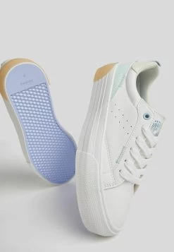 BERSHKA Plateau - Sneakers Laag - White -Bershka 3ac347ff74474e7cb4334c963d2ccbd4