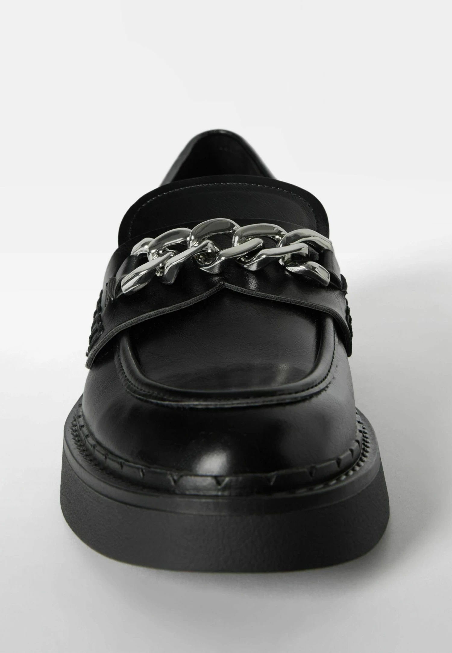 BERSHKA With Metallic Detail - Instappers - Black 4 BERSHKA With Metallic Detail - Instappers - Black - Afbeelding 4