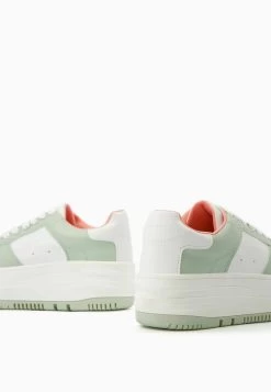 BERSHKA Contrast Platform - Sneakers Laag - White/Light Green -Bershka 3ca47a450b3a41dbac2c0fefd7d137f4