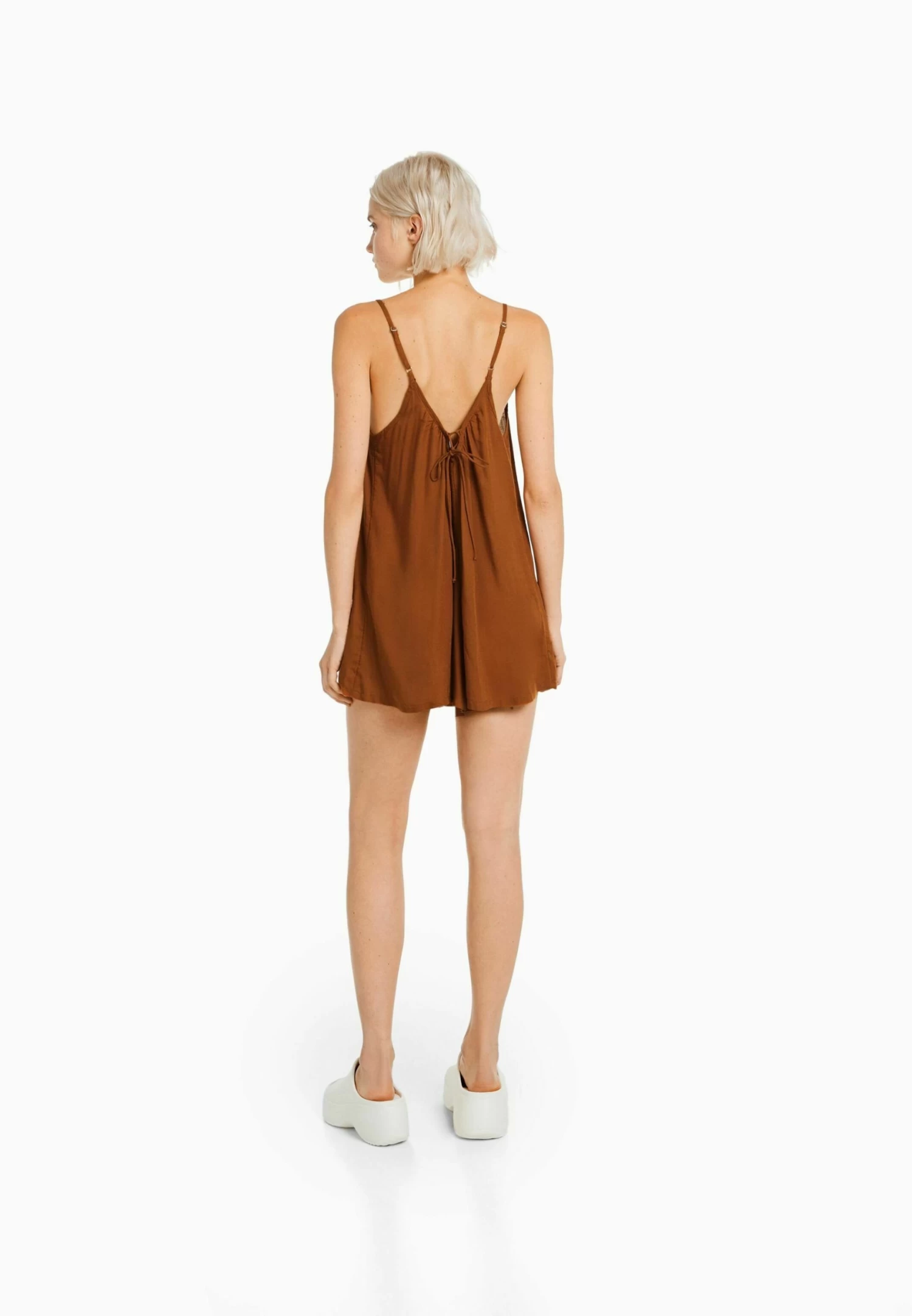 BERSHKA Strappy Flowing With Back Tie - Jumpsuit - Dark Brown 3 BERSHKA Strappy Flowing With Back Tie - Jumpsuit - Dark Brown - Afbeelding 3