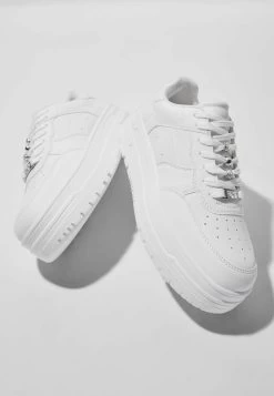 BERSHKA Rhinestone- Sneakers Laag - White 11 BERSHKA Rhinestone- Sneakers Laag - White -Bershka 409de33ea02543a4be04f85f84ca3df6