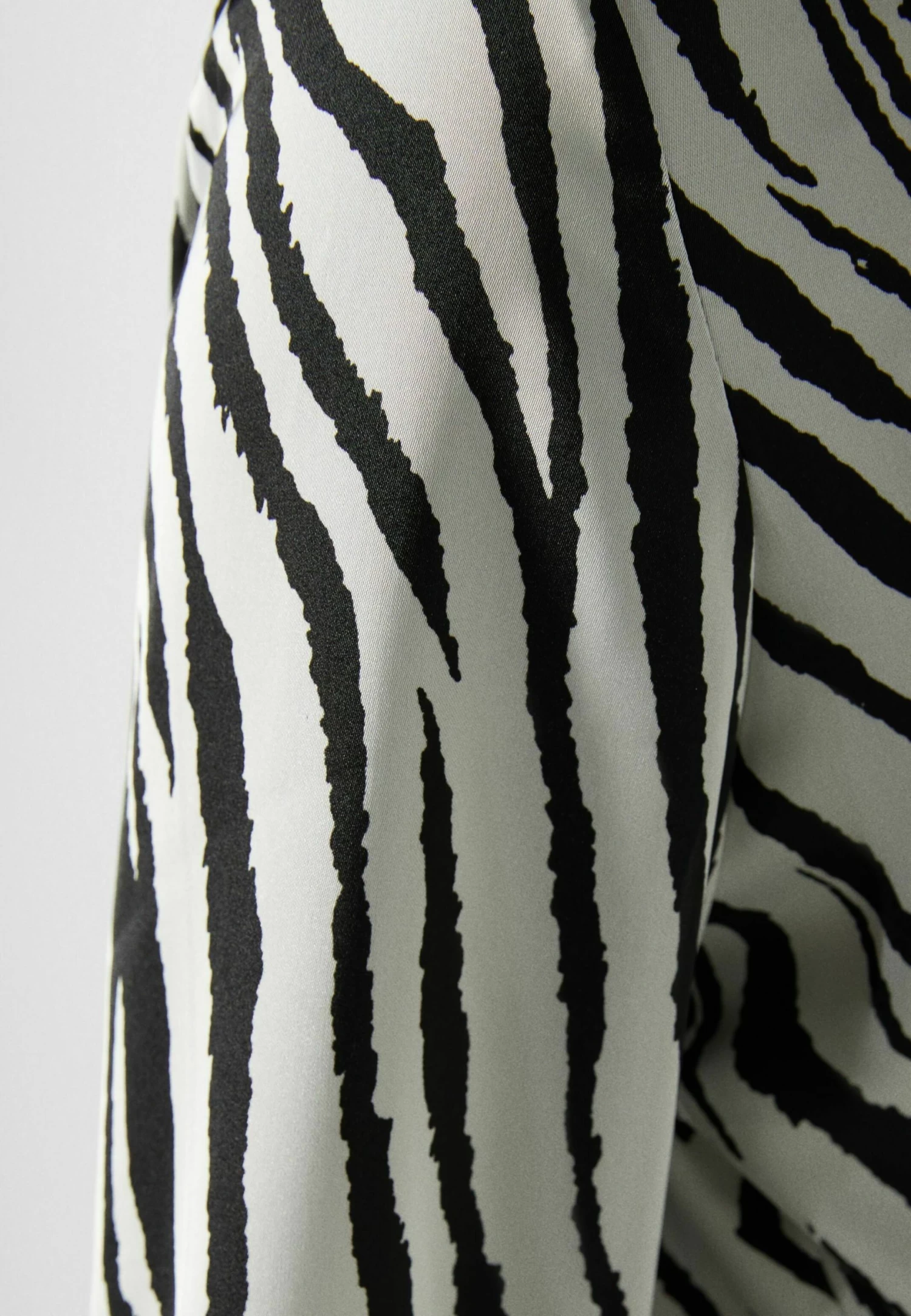 BERSHKA Long Sleeve - Overhemdblouse - Mottled Black 6 BERSHKA Long Sleeve - Overhemdblouse - Mottled Black - Afbeelding 6