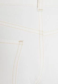 BERSHKA Wide Leg 90S- Relaxed Fit Jeans - White 9 BERSHKA Wide Leg 90S- Relaxed Fit Jeans - White -Bershka 44b7168c4b6341bdb2d86da6c3beabcc