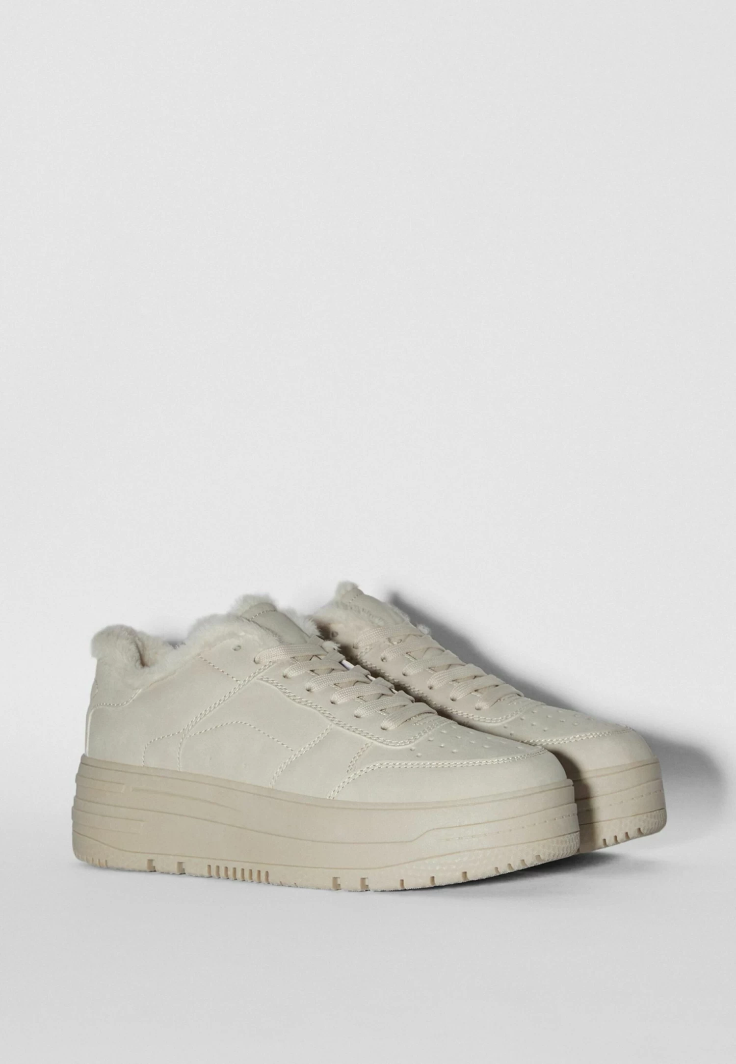 BERSHKA Sneakers Laag - Off White 6 BERSHKA Sneakers Laag - Off White - Afbeelding 6