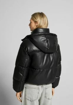 BERSHKA Hoodie Puffer - Winterjas - Black -Bershka 4bb0fd1b262749f0a2a6e8a358f34ae4